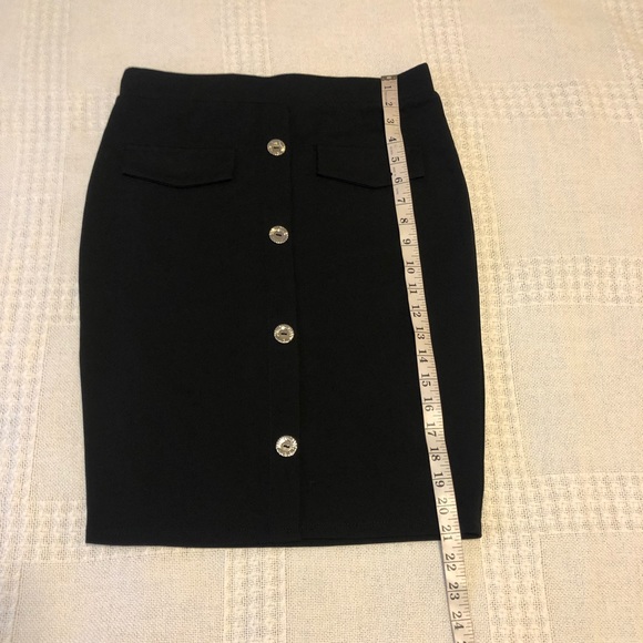 Women’s skirt - Picture 7 of 9